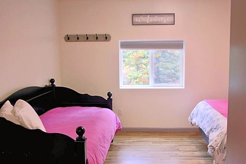 Arctic Dragonfly Inn