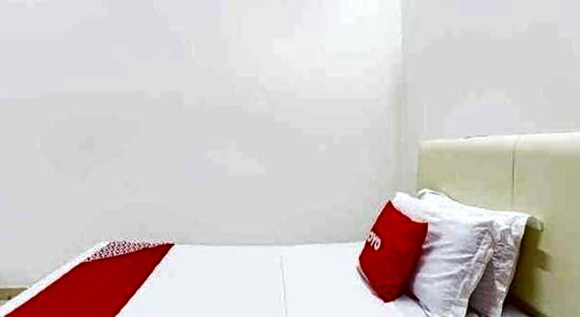 OYO 91052 Hotel Kenangan