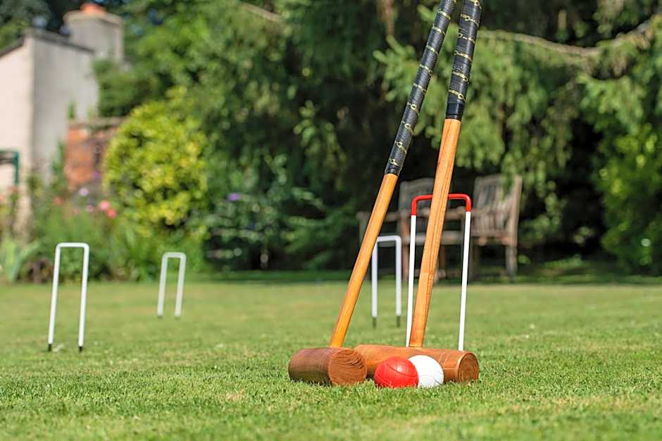 Pettifers Freehouse Hotel