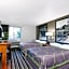 Super 8 by Wyndham Richlands/Claypool Hill Area