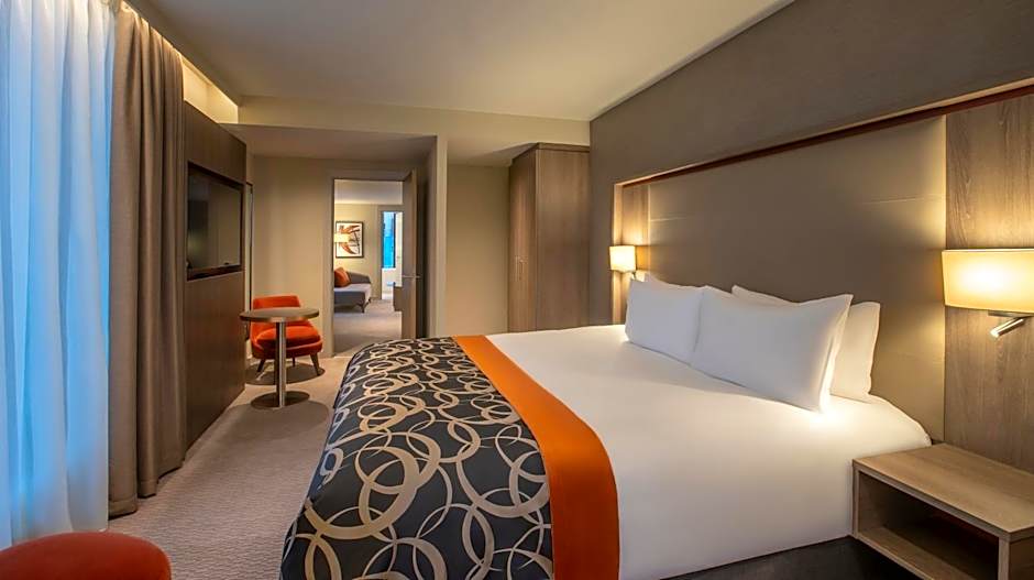 Clayton Hotel Glasgow City