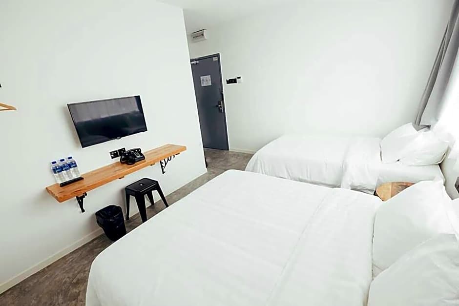 White Loft Hotel
