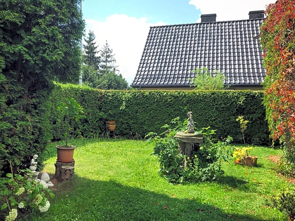 Dworek Adamski