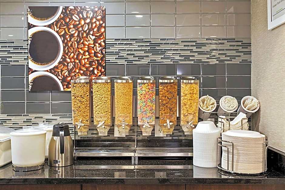 La Quinta Inn & Suites by Wyndham Andover