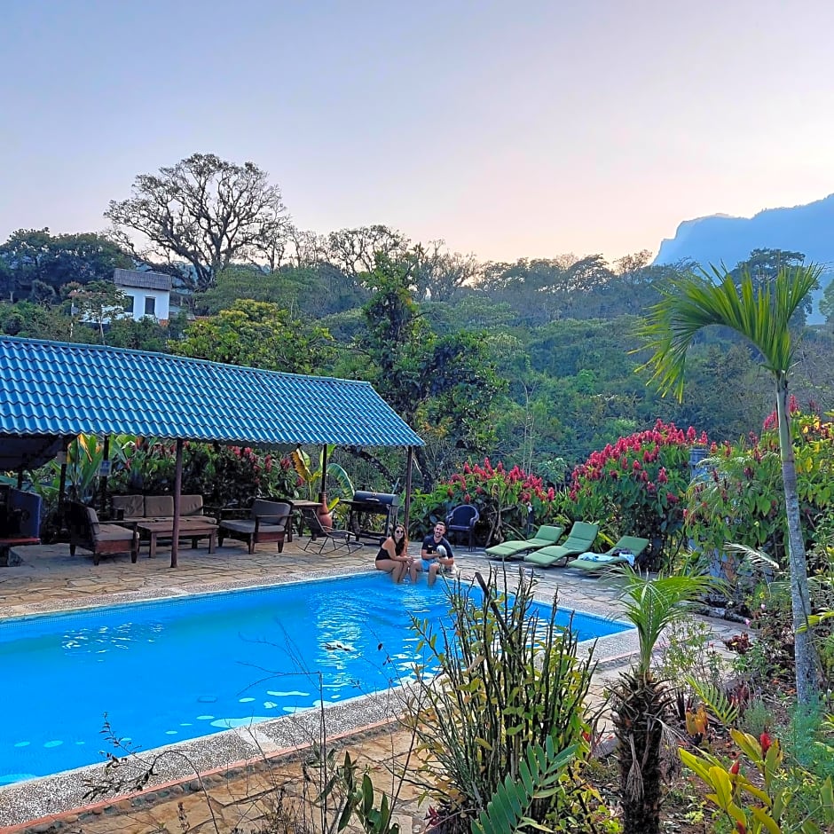Hotel Posada James