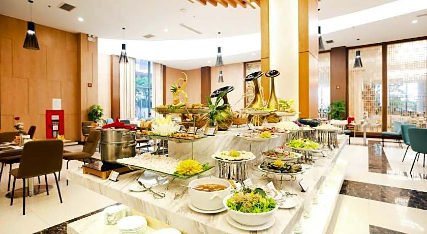 Muong Thanh Luxury Nhat Le Hotel