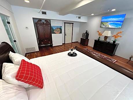 Studio with Spa Bath