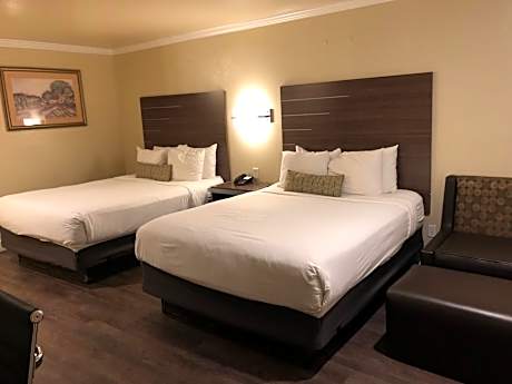 Queen Room with Two Queen Beds