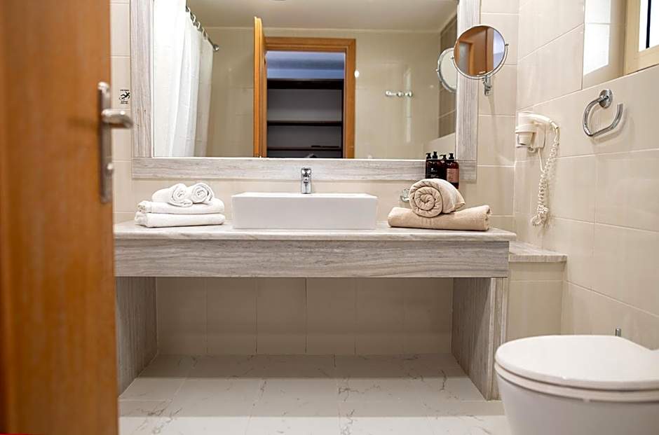 Grand Blue Beach Hotel