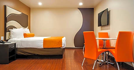 King Suite with Spa Bath