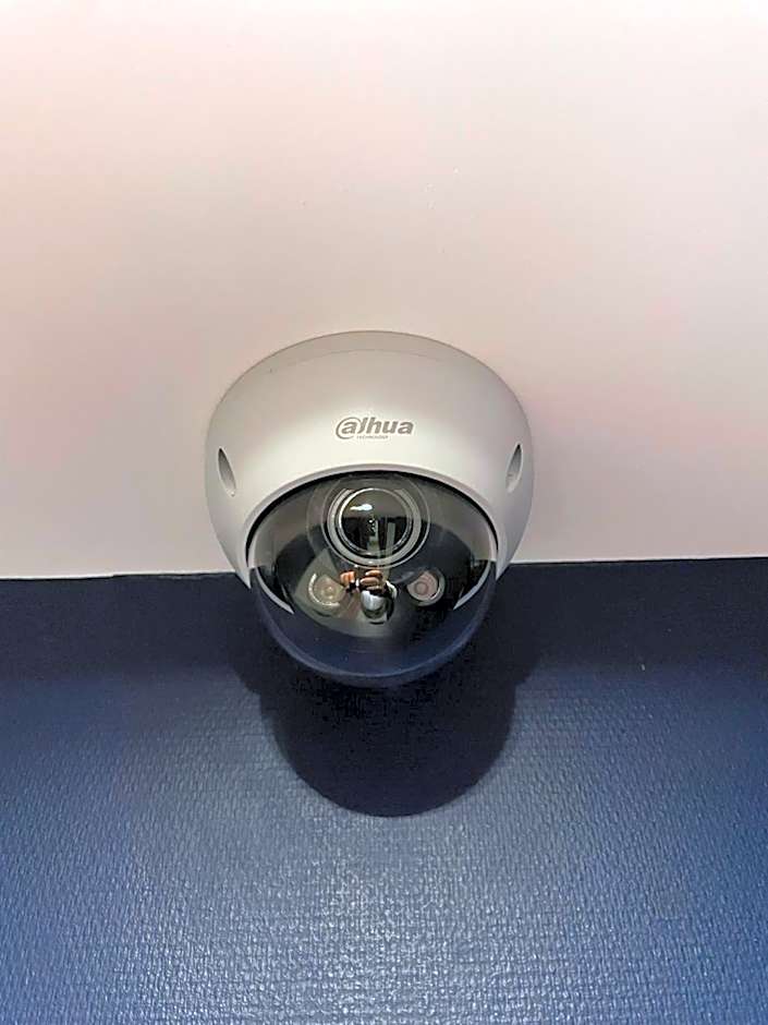 Mary's Hotel Republique