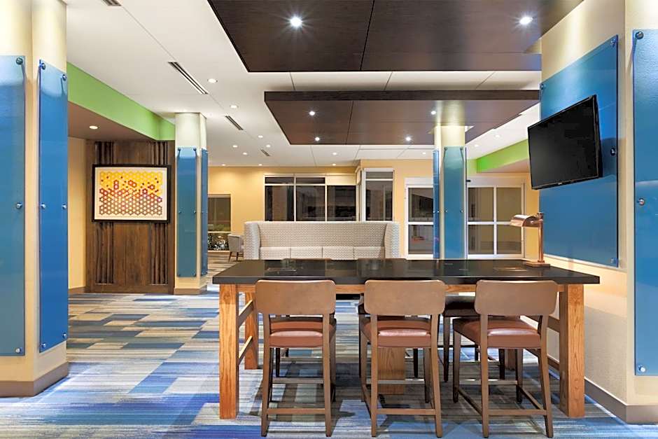 Holiday Inn Express & Suites Edinburg- Mcallen Area By IHG