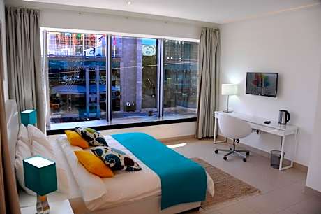 Deluxe King Room