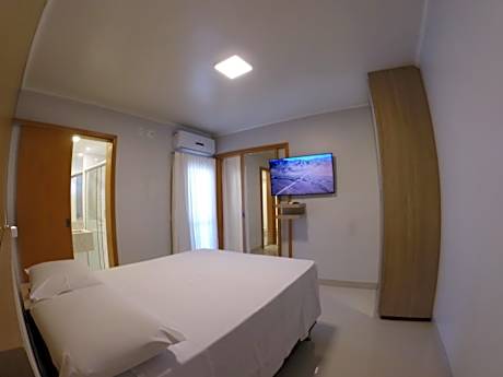 Deluxe Studio