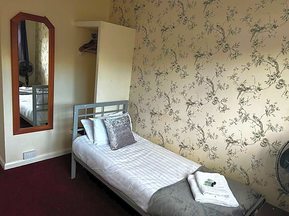 The Rose and Crown Hotel