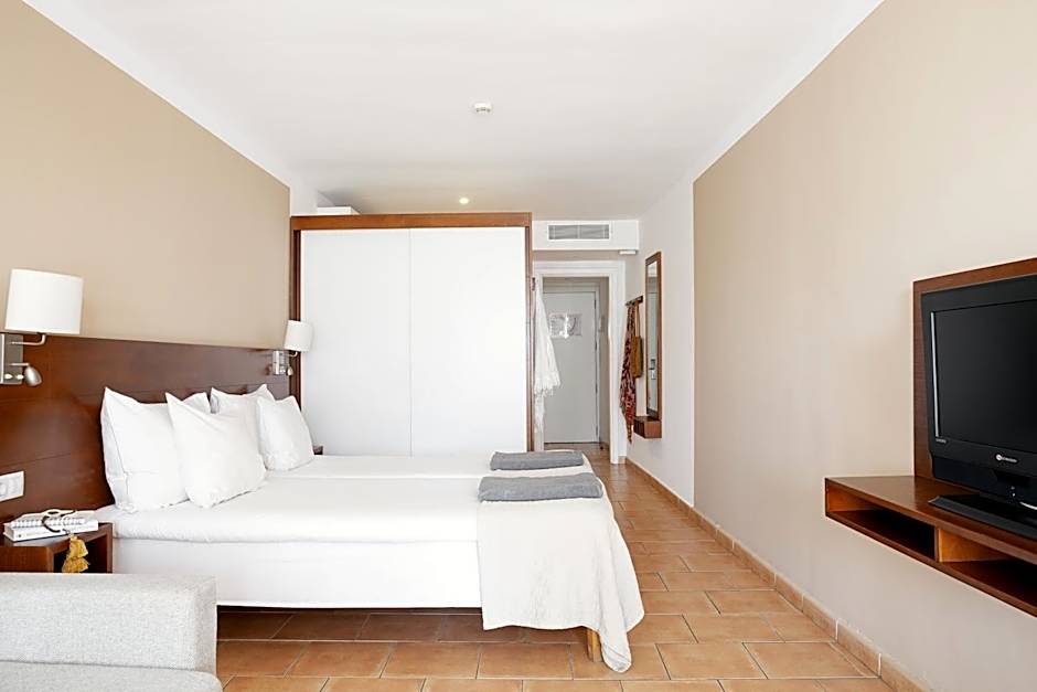 Sunprime Atlantic View Suite & Spa