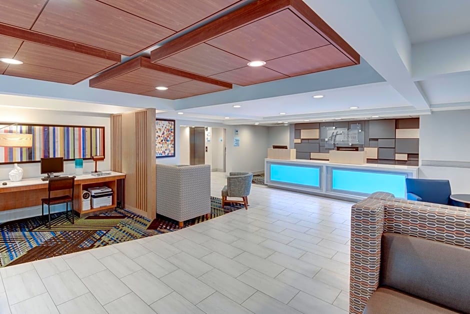 Holiday Inn Express & Suites West Long Branch - Eatontown