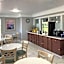 Days Inn & Suites by Wyndham Arlington Heights