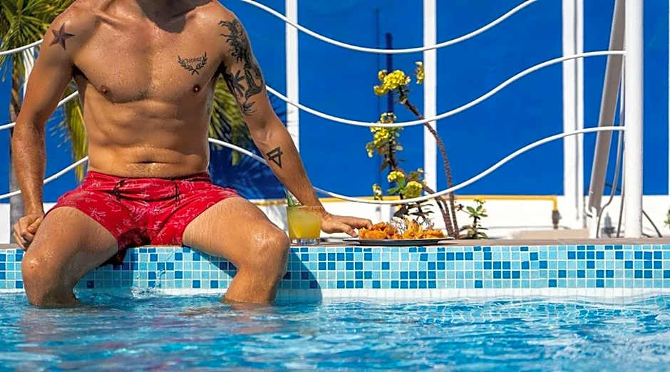 La Iguana Vallarta LGBT ADULTS ONLY - Romantic Zone - Party Clubbing Street