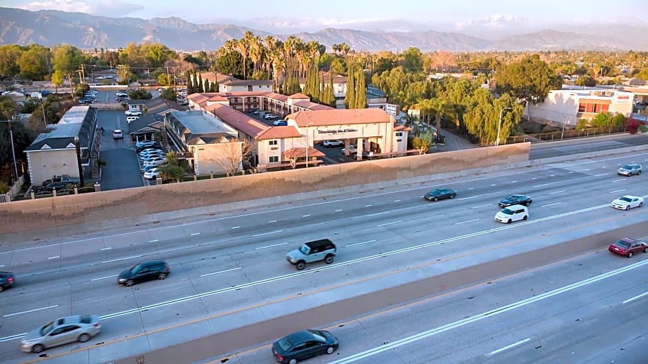 Travelodge Inn & Suites by Wyndham West Covina