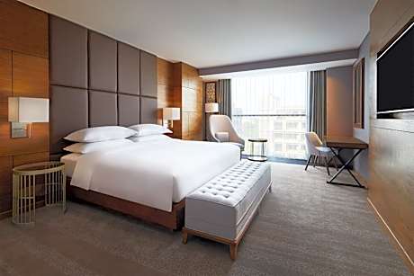 Premium Suite with Pool View and Free Airport Shuttle Transfer