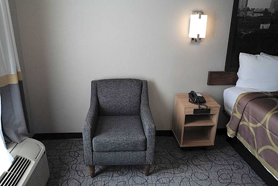 Super 8 by Wyndham Antioch/Nashville South East