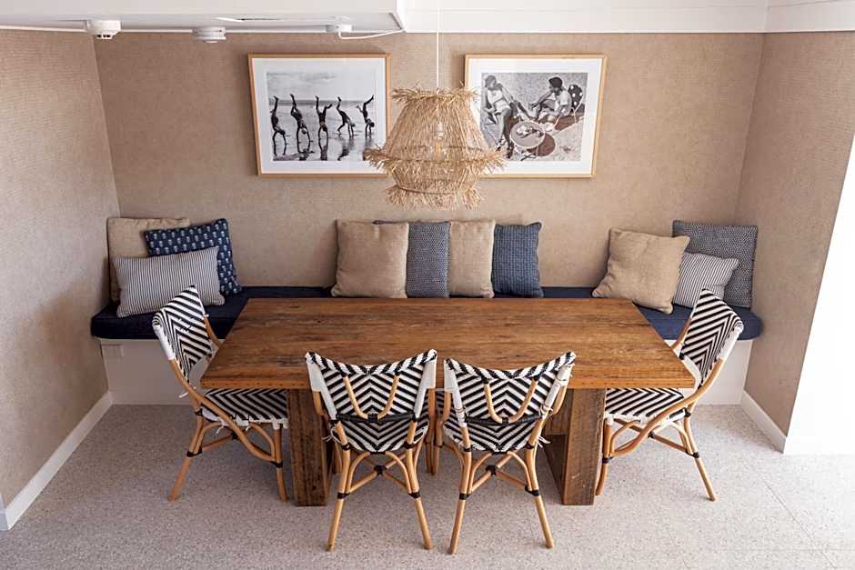 Columbia Beachfront Apartments on Rainbow Bay