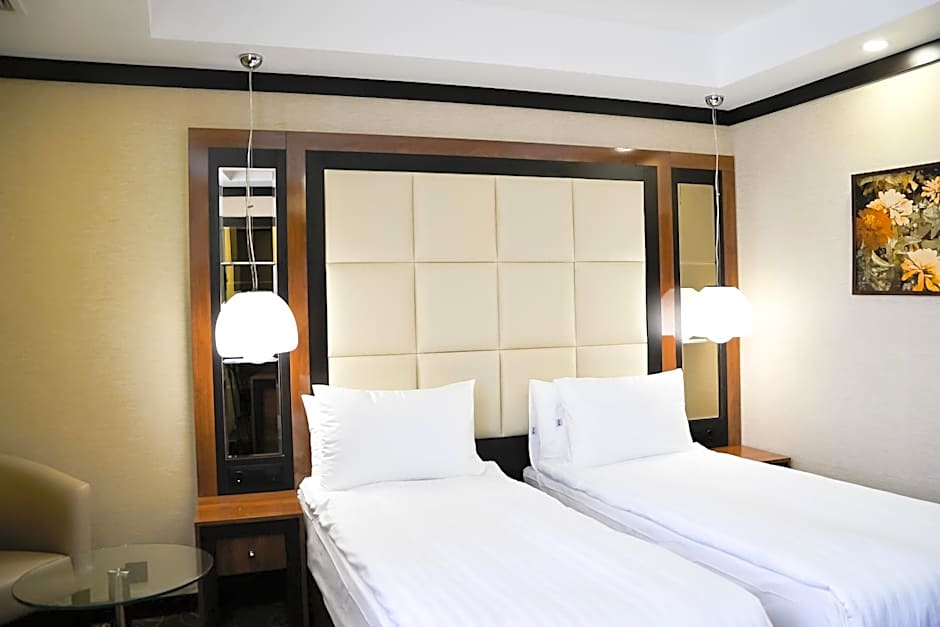 Hotel Cartoon Razgrad