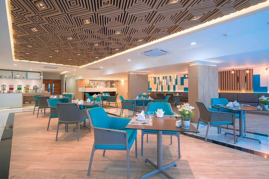 The Beachfront Hotel Phuket