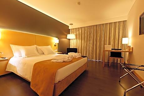 Superior Double Room with Balcony