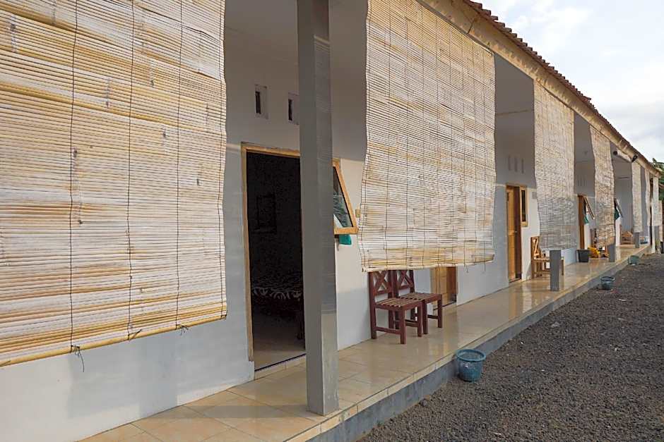 SPOT ON 1746 Putri Kuning Residence