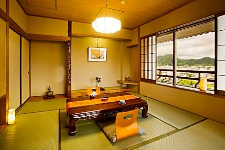 Japanese Style Room For 1-4 People