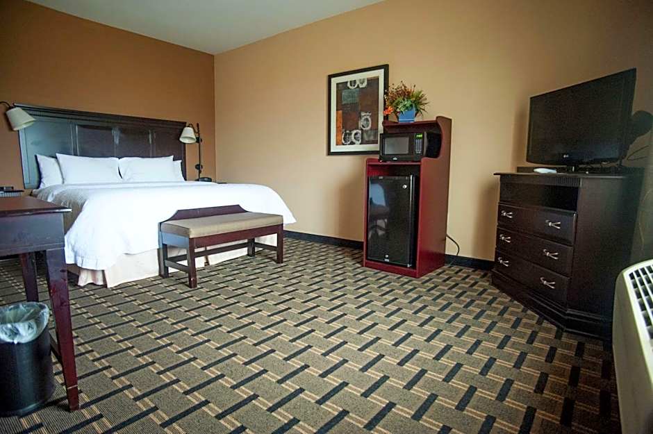 Hampton Inn By Hilton & Suites Palestine