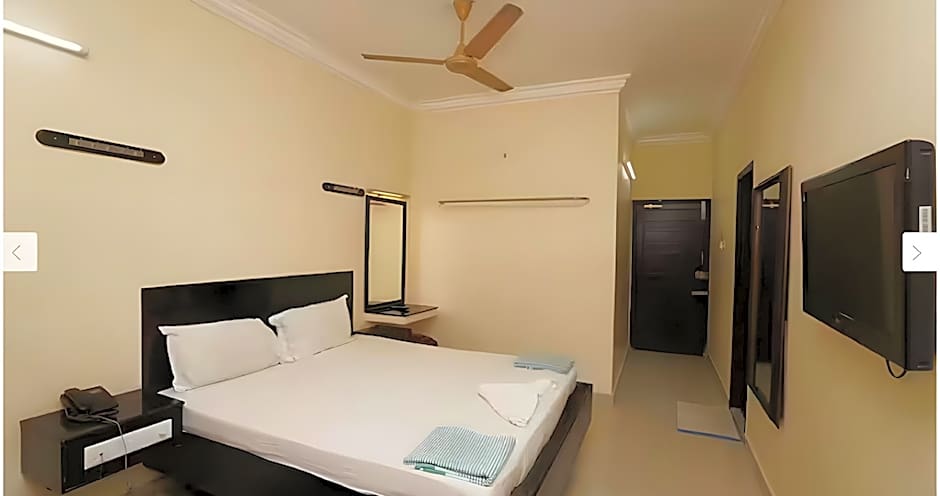 HOTEL BHARANI