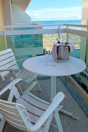 Standard Double or Twin Room with Side Sea View