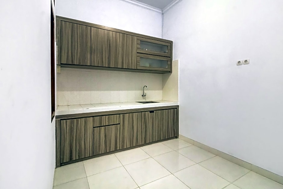 OYO 91243 Bina Syariah Guest House