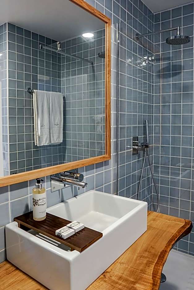 Furnas Lake Forest Living