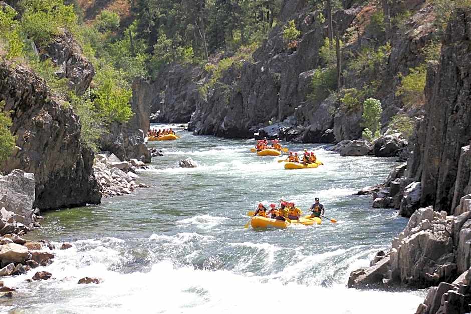 Holiday Inn Express & Suites Boise Airport By IHG