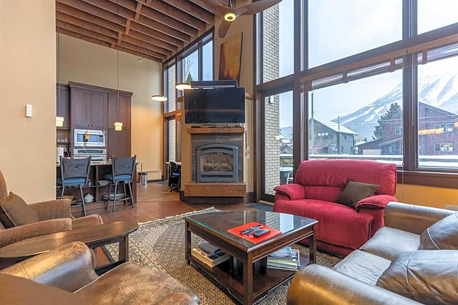 Luxurious 901 Condos by Fernie Central Reservations