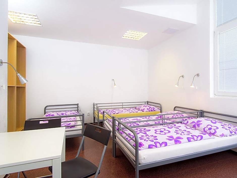 Hostel BOHEMIA