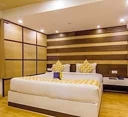 FabHotel Sholas Residency I - Nr. Rose Garden