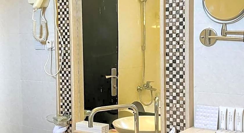 Levant Hotel فندق ليفانت