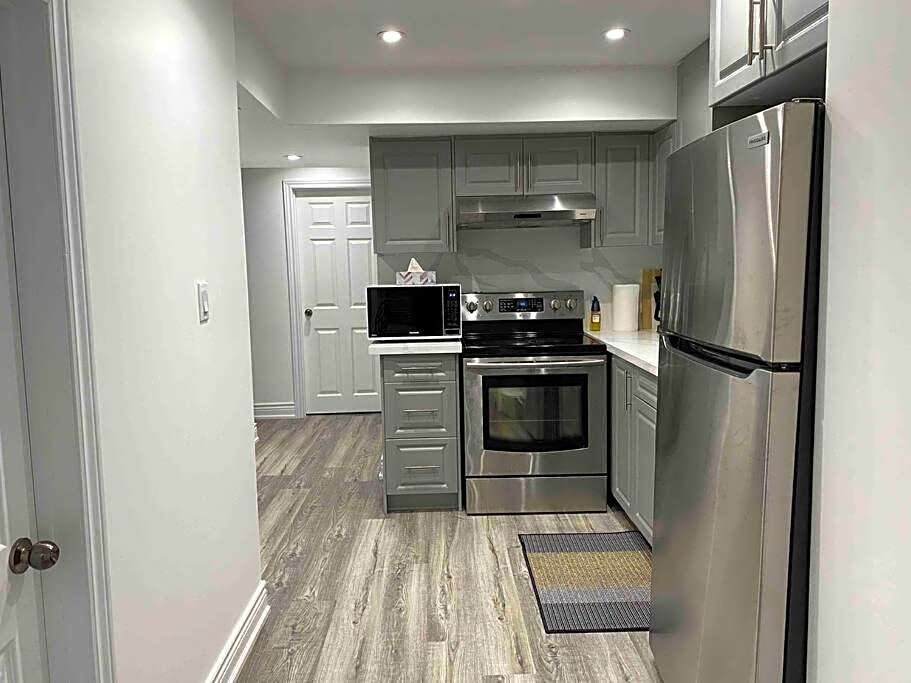 Adorable 2-Bedroom Basement with Sep Entrance