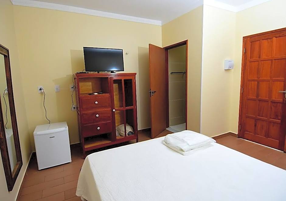 Hotel e Mirante recanto alto da serra