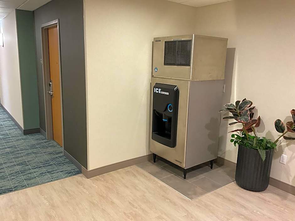 Comfort Suites Hotel and Conference Center