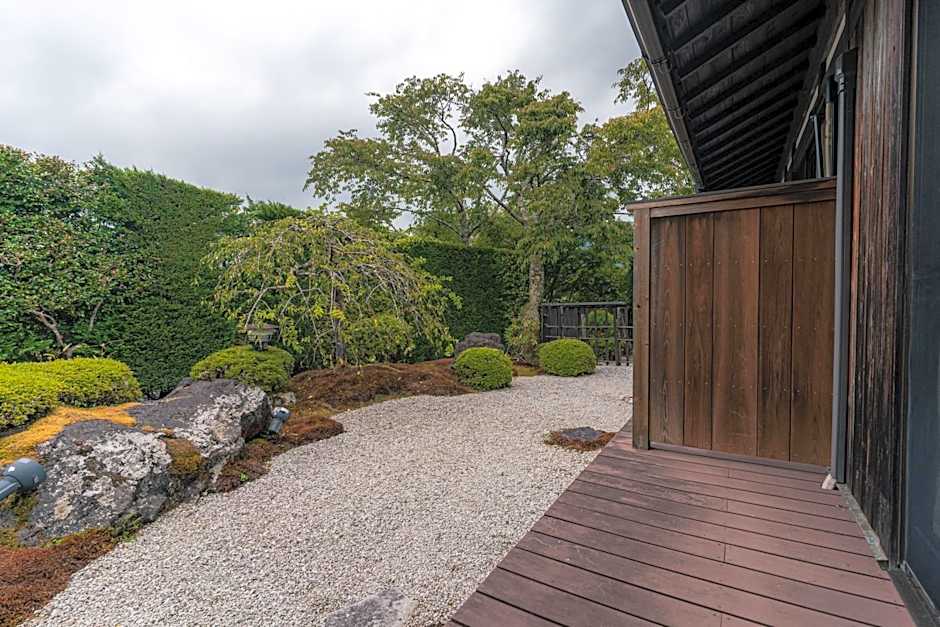 Japanese Ryokan Seryo