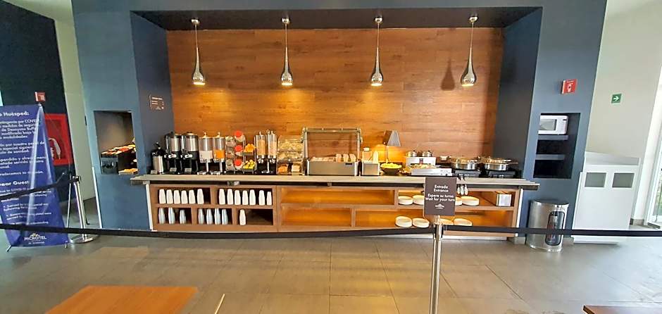 Microtel Inn & Suites by Wyndham San Luis Potosi