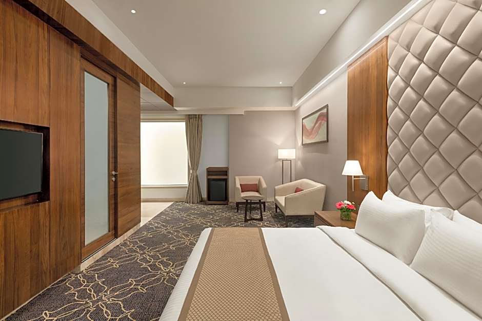 Ramada by Wyndham Gandhidham Shinay