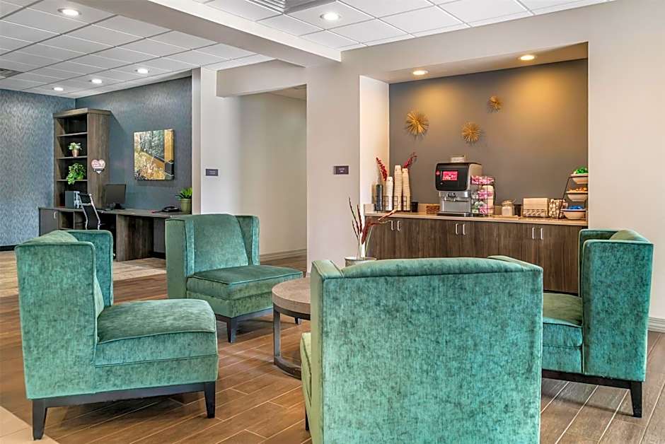 Best Western Plus Wayland Hotel