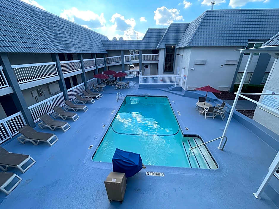 Motel 6-Duncanville, TX - Dallas